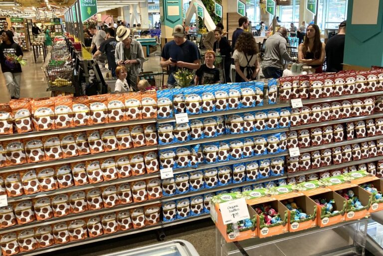 Undercover Snacks' chocolate quinoa crisps on Costco pallets.