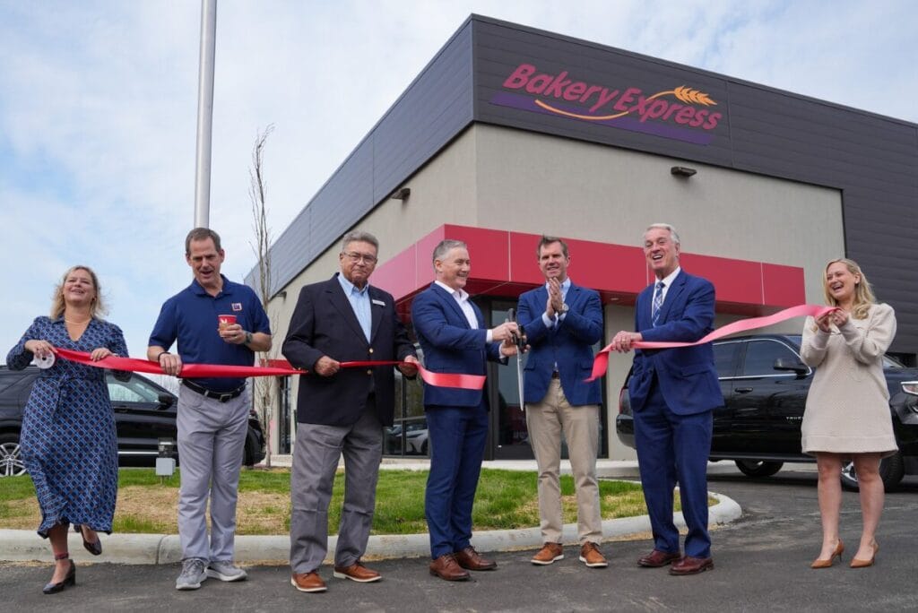 Ribbon cutting at Bakery Express Midwest Covington, KY, facility