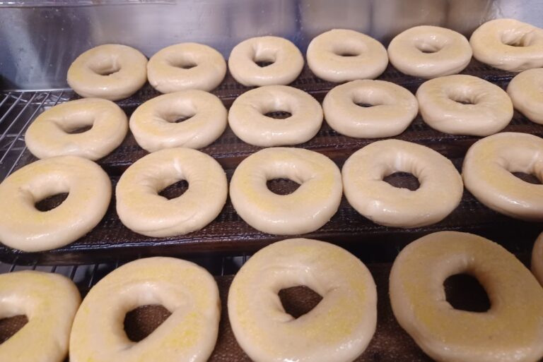 Bagels in oven spurring category growth