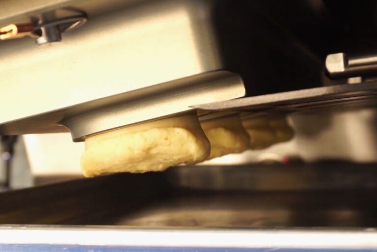 FME Food Machinery Engineering’s heated knife