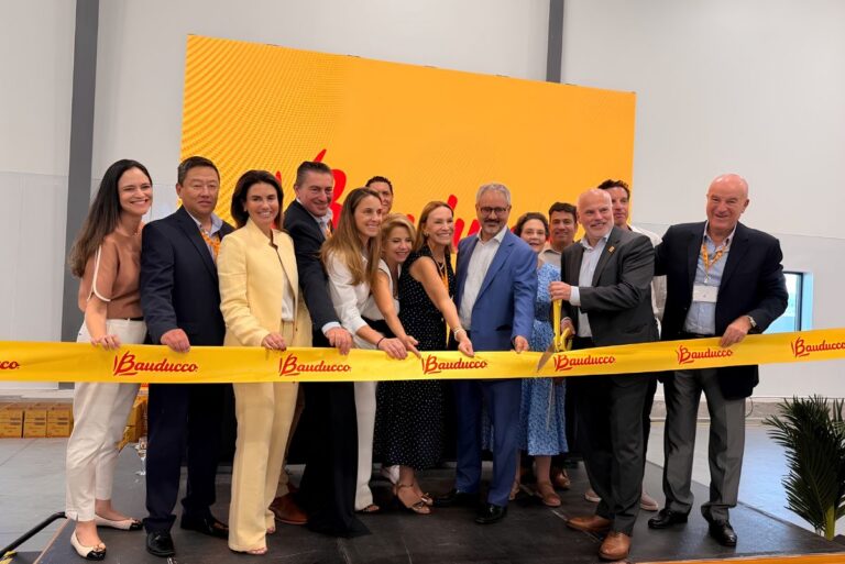 Grand opening of Bauducco new facility with ribbon cutting